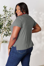Load image into Gallery viewer, Basic Round Neck Short Sleeve T-Shirt
