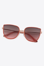 Load image into Gallery viewer, Full Rim Metal-Plastic Hybrid Frame Sunglasses
