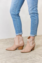 Load image into Gallery viewer, Pearl Rhinestone Ankle Cowgirl Booties
